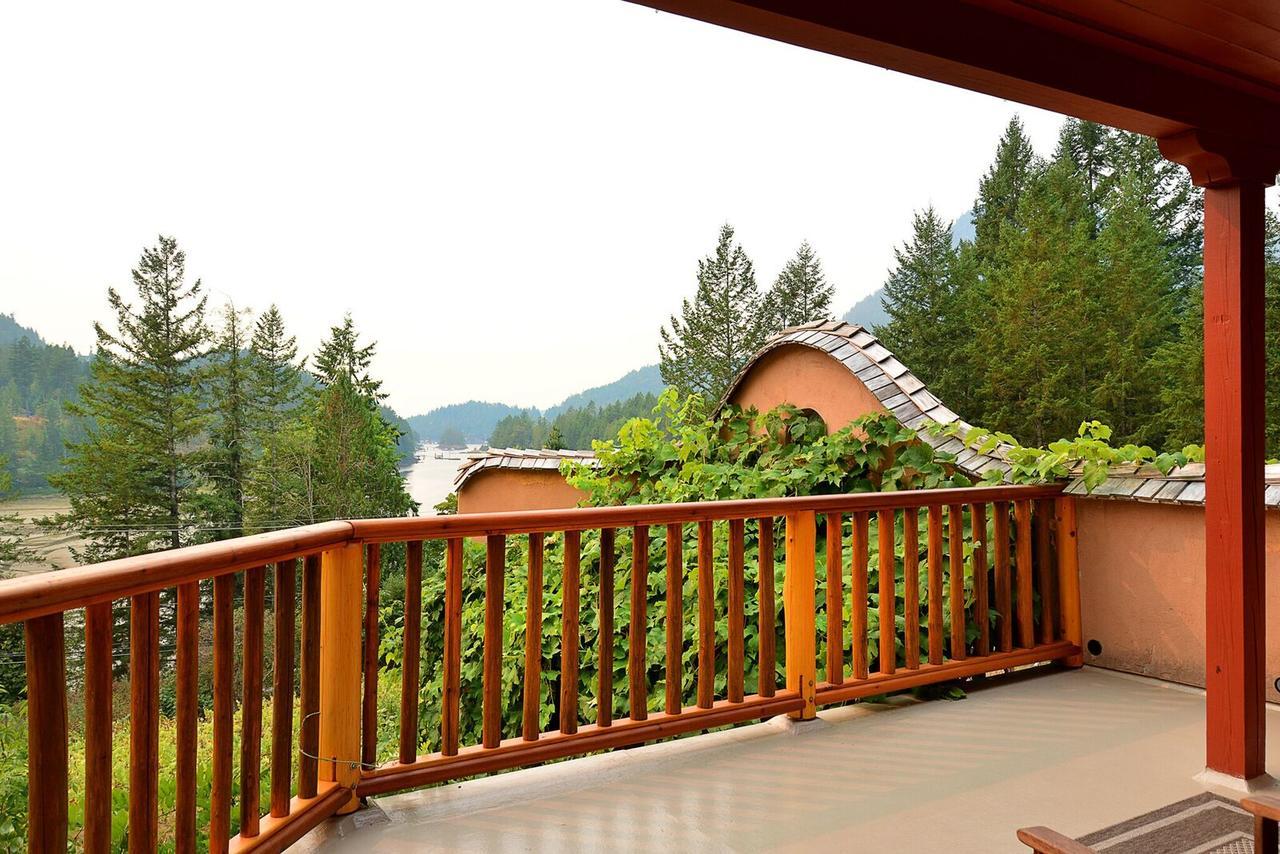 Sunshine Villa B&B Madeira Park Екстер'єр фото