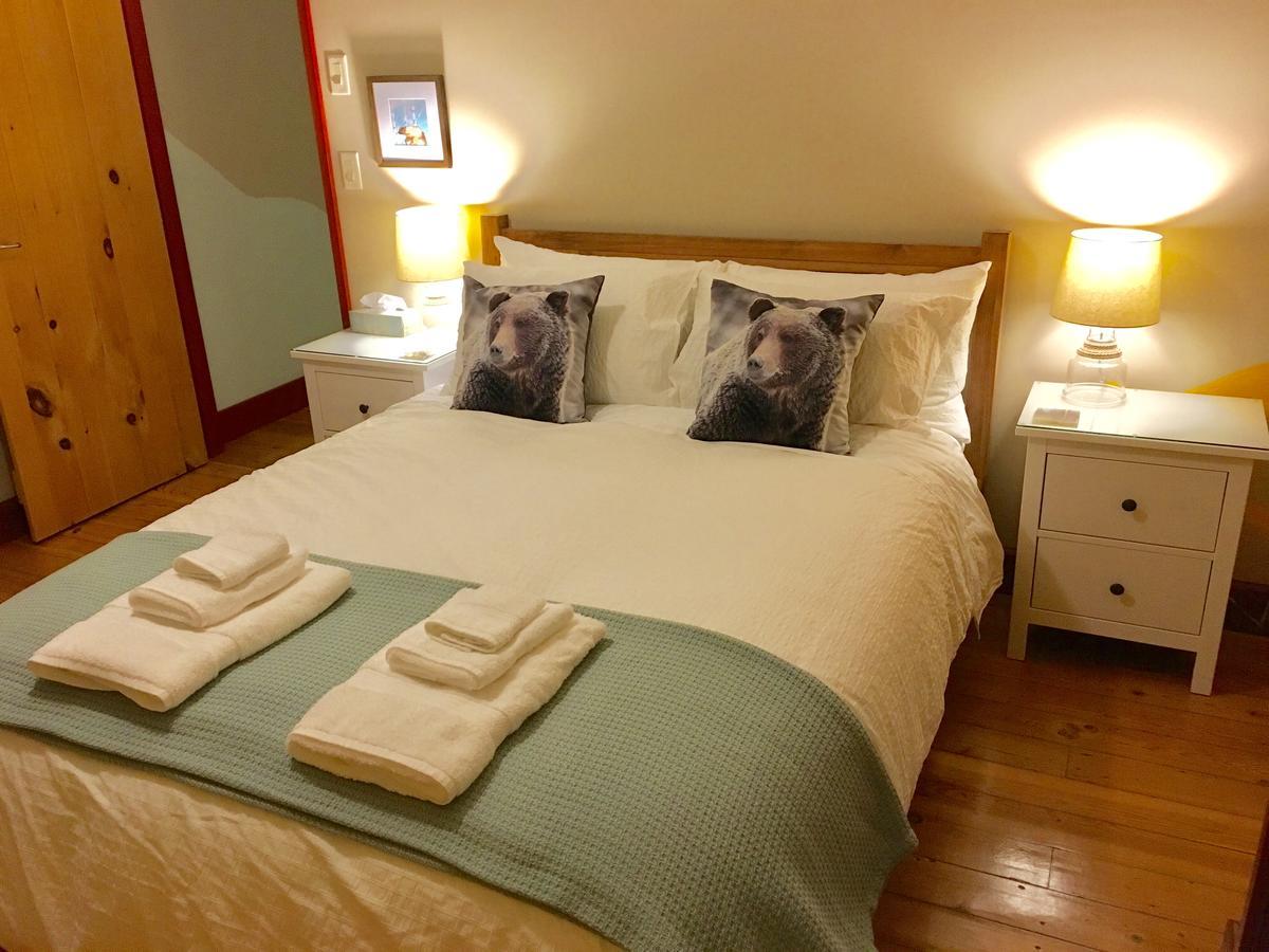 Sunshine Villa B&B Madeira Park Екстер'єр фото