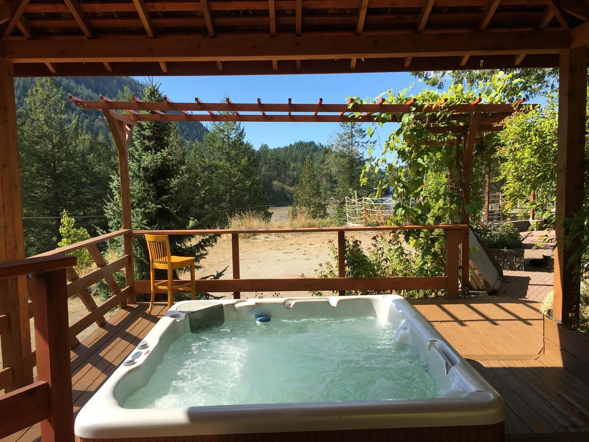 Sunshine Villa B&B Madeira Park Екстер'єр фото