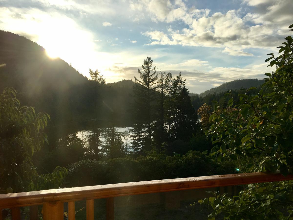 Sunshine Villa B&B Madeira Park Екстер'єр фото